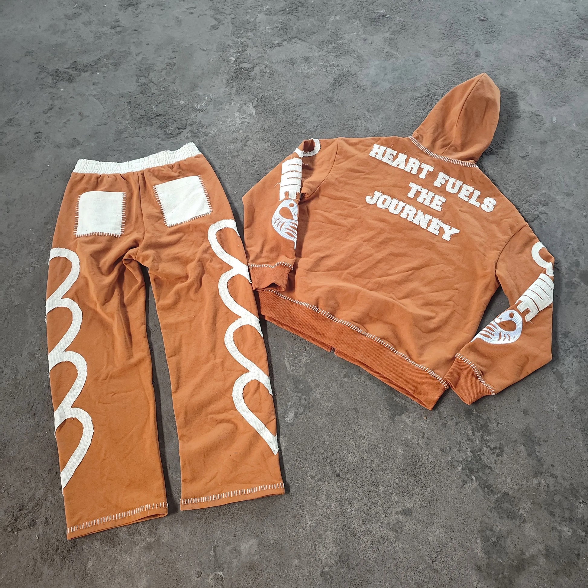 (Cocoa Brown) Heart Fuels Journey Tracksuit